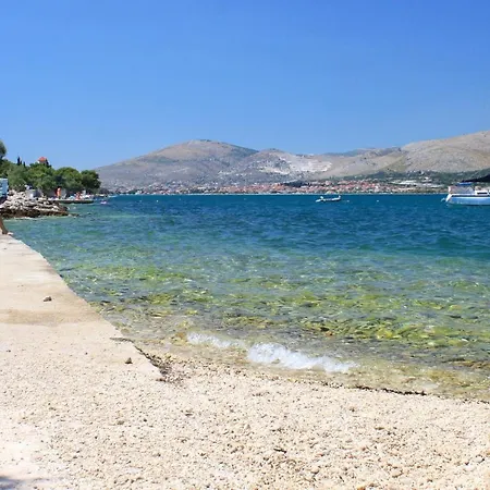 By The Sea Arbanija, Ciovo - 10340 特罗吉尔