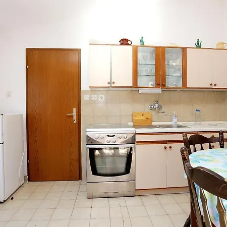 公寓 By The Sea Arbanija, Ciovo - 10340 *