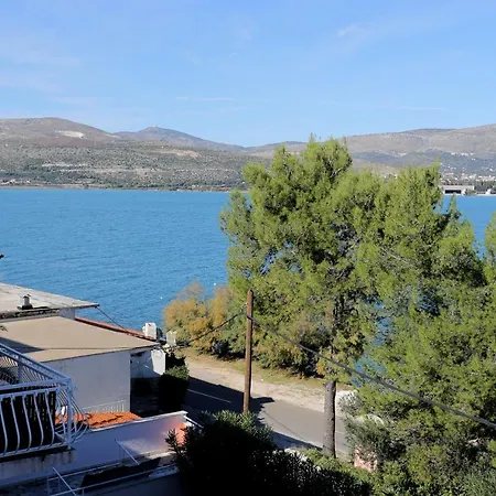 Apartament By The Sea Arbanija, Ciovo - 10340