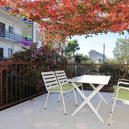 Apartament By The Sea Arbanija, Ciovo - 10340